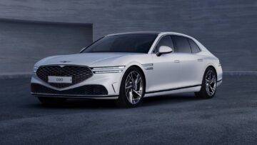 Genesis G90 – Ultra-Luxury Flagship Sedan!