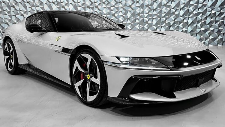2025 Ferrari 12 Cilindri – Sound, Interior and Exterior