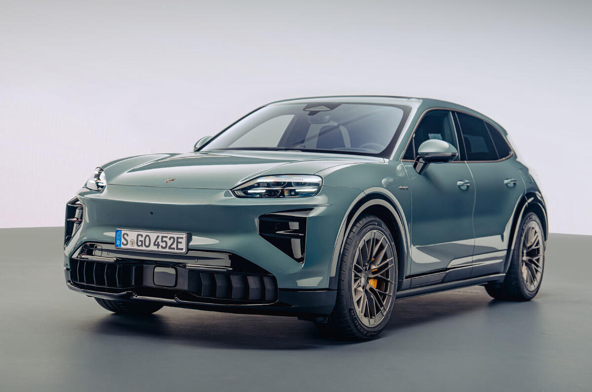 NEW 2027 Porsche Cayenne Turbo – Interior and Exterior Walkaround